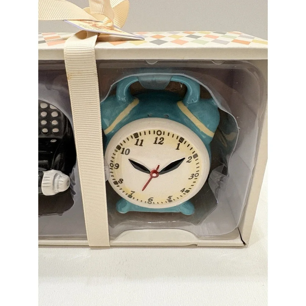 BLUE SKY Typerwriter And Alarm Clock Salt And Pepper Shakers Retro - New‎